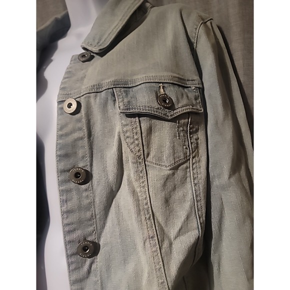 NWT Torrid Jean Jacket Women's 1X Cropped Trucker Light Wash Denim Cotton - Picture 2 of 6